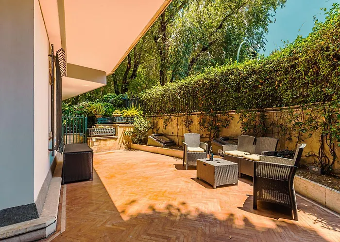 Caracalla Garden House *